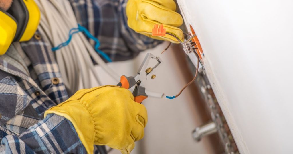 Consertos e manutenções elétricas em Americana